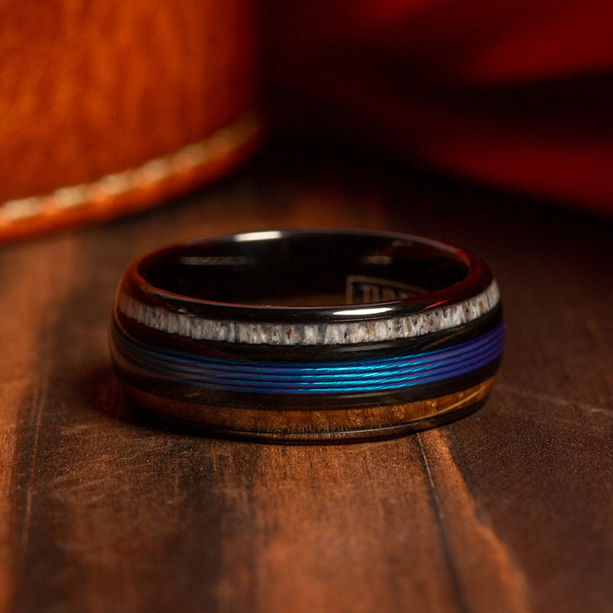 Couples antler fishing line wedding band set with outdoor detail