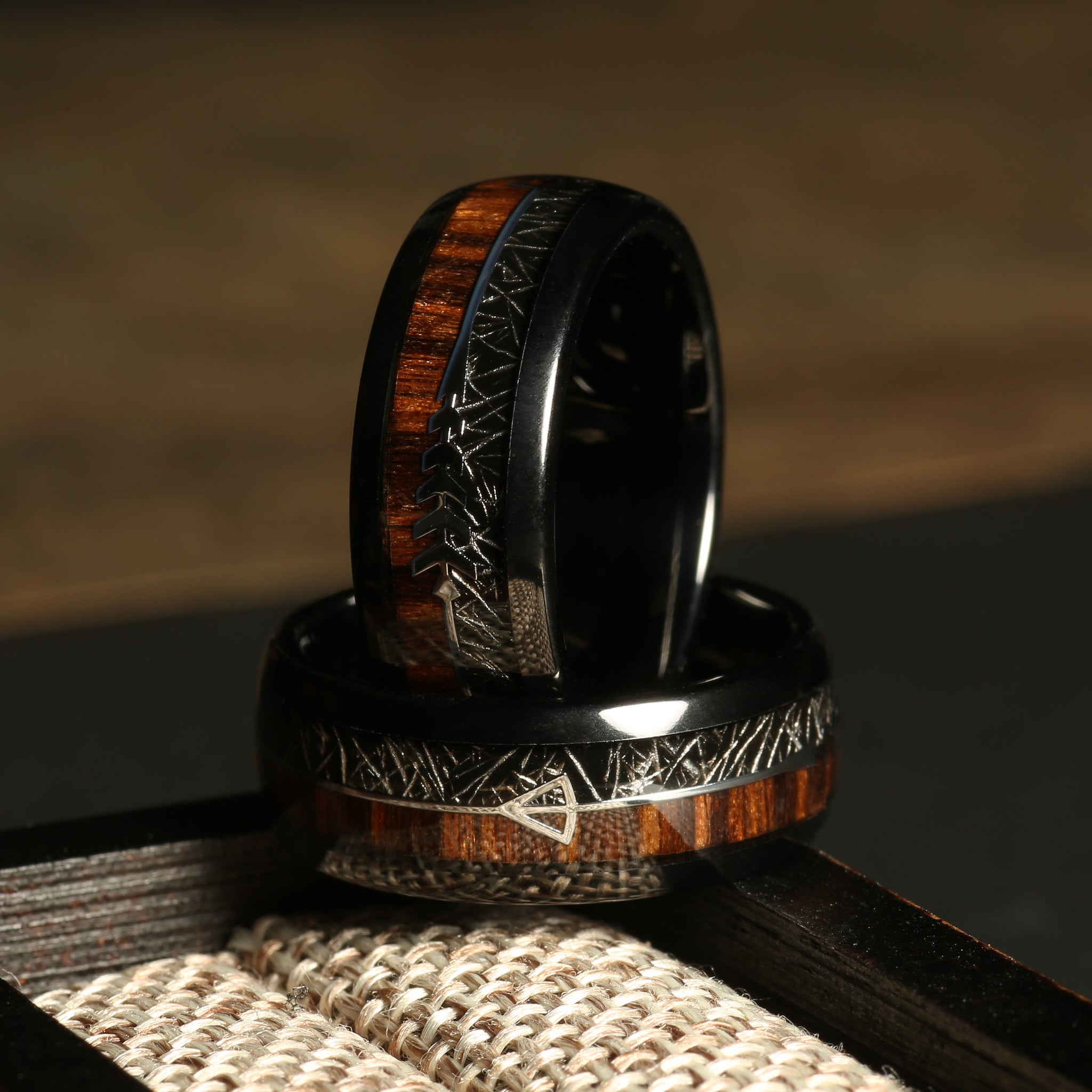 Koa Wood Meteorite Arrow Wedding Band for Men | 8mm Black Tungsten Ring