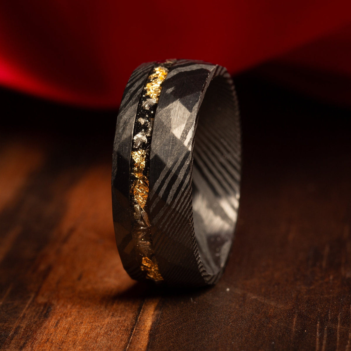Men’s Damascus steel ring with meteorite and 24k gold leaf
