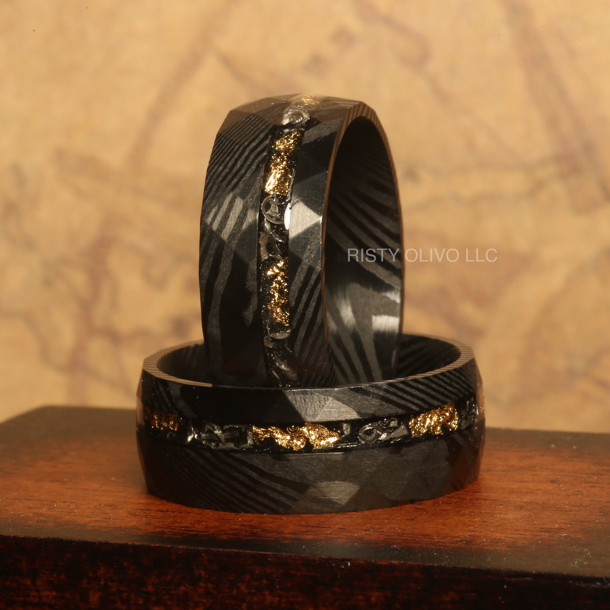 Meteorite Gold Leaf Damascus Steel Wedding Band for Men | 8mm Ring