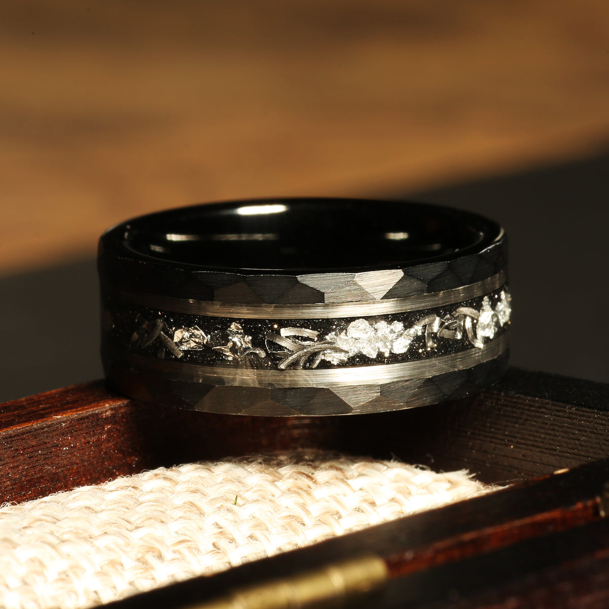 Meteorite silver leaf ring for men with black tungsten