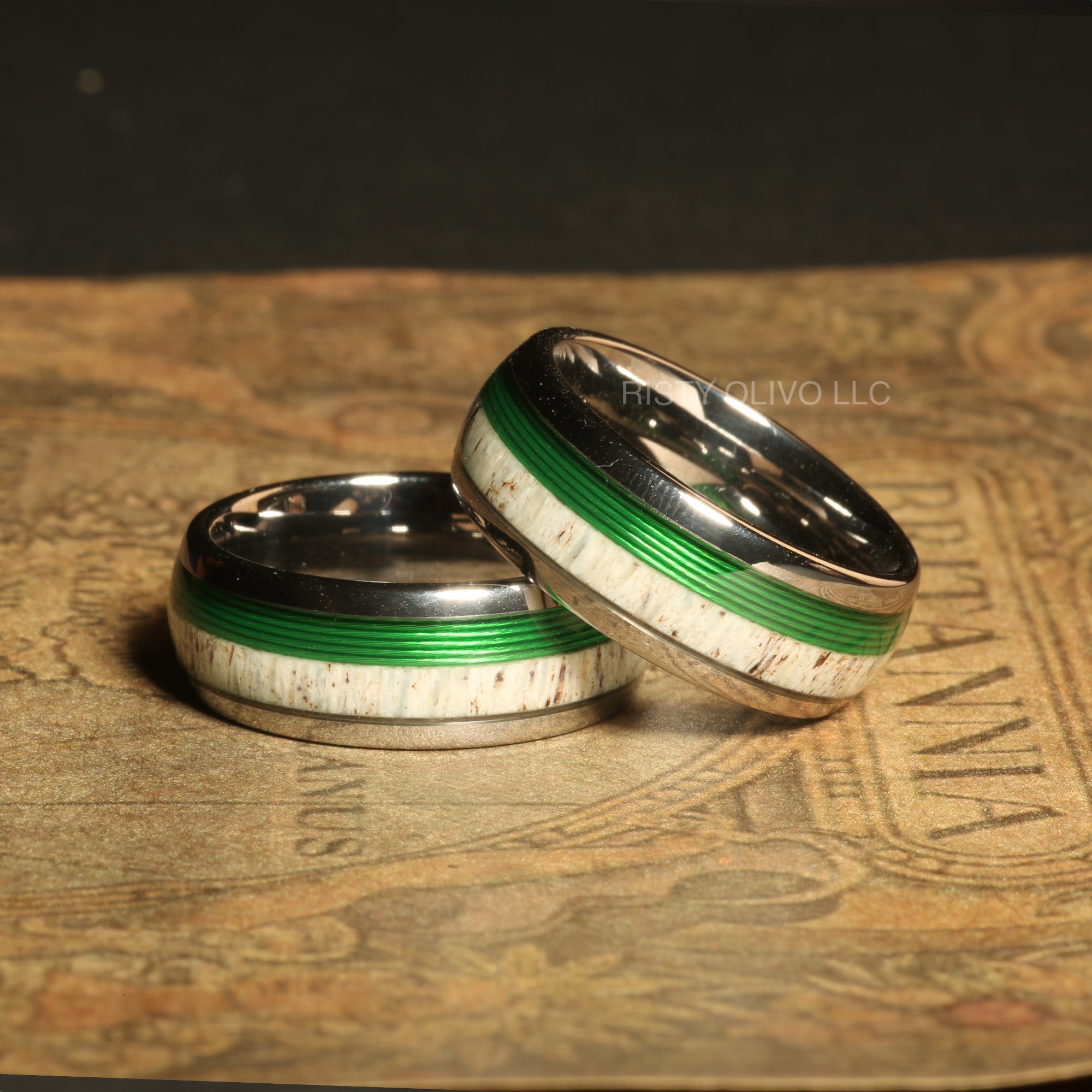 Silver Whiskey Barrel Deer Antler Fishing Line Wedding Band for Men | 8mm Tungsten Ring