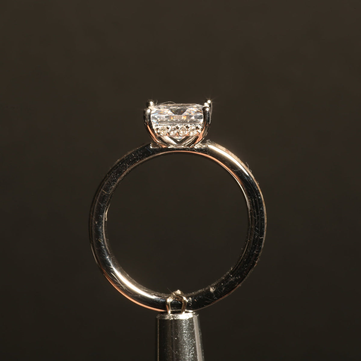 Women’s 4mm deer antler princess cut ring with slim profile