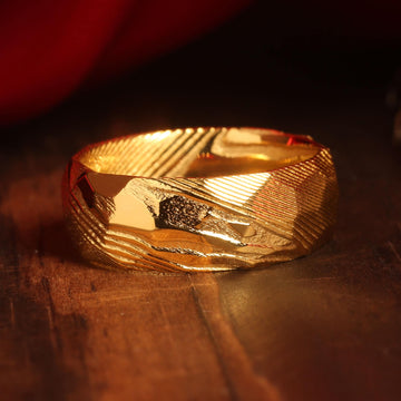Yellow Gold Damascus Steel Wedding Band for Men | 8mm Ring 2